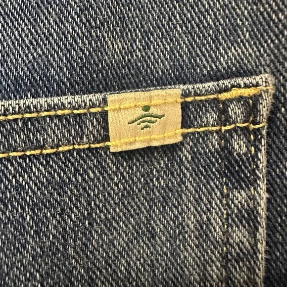 Halara high waisted jean skirt - Picture 4 of 5